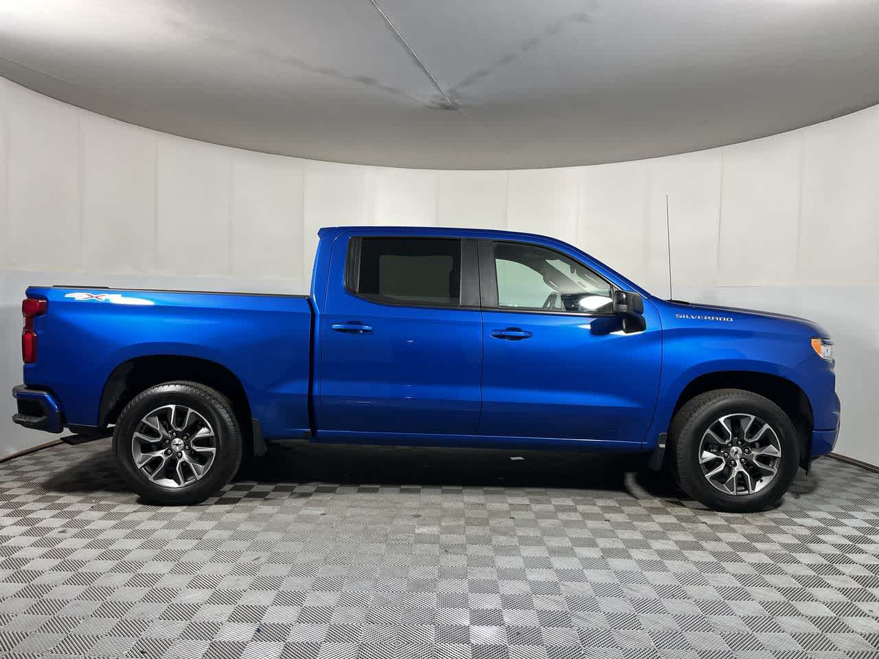 Used 2022 Chevrolet Silverado 1500 RST w/ Protection Package AWD/4WD image 9