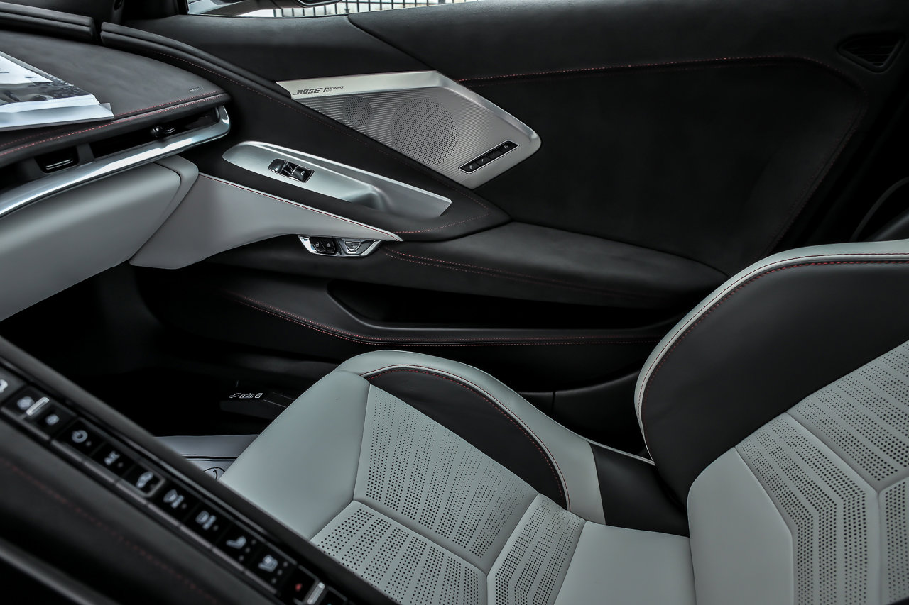 Used 2023 Chevrolet Corvette Stingray Premium Conv w/ Z51 Performance Package image 46