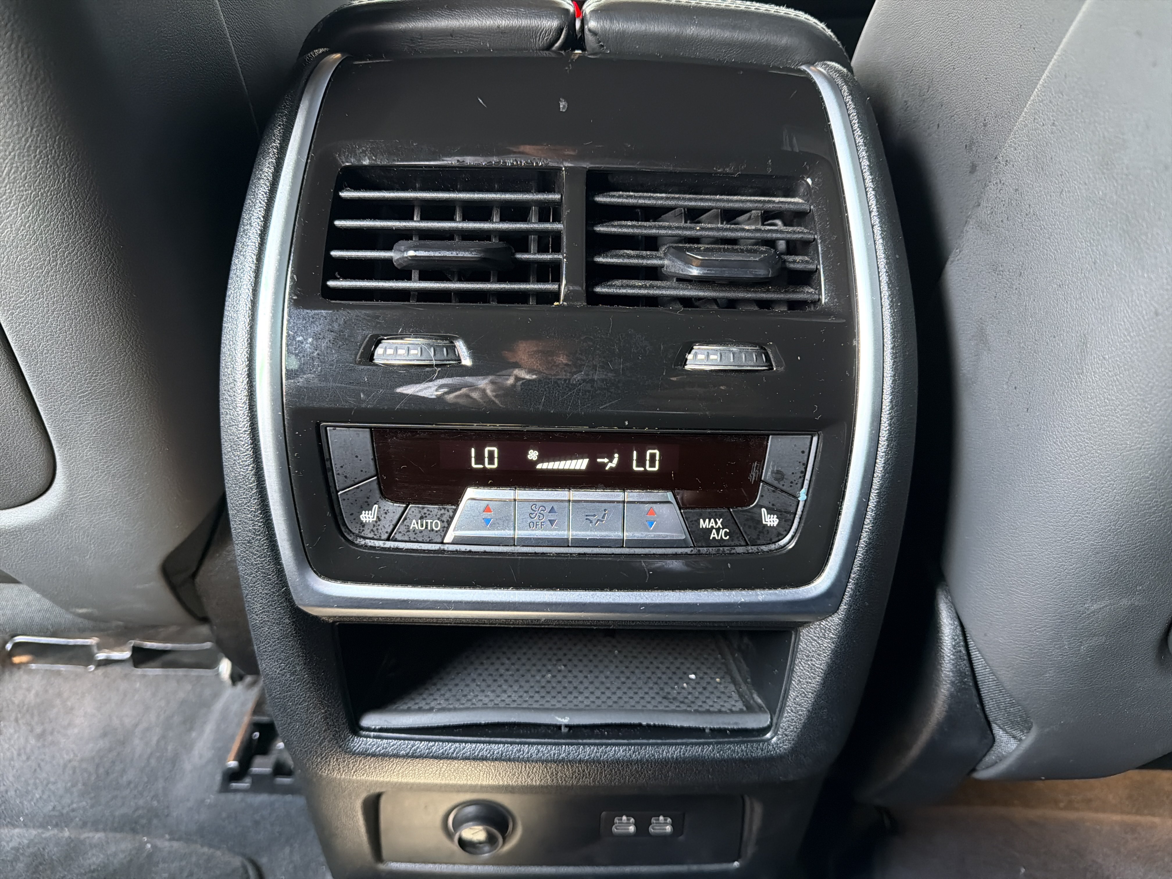 Used 2023 BMW XM AWD/4WD image 26