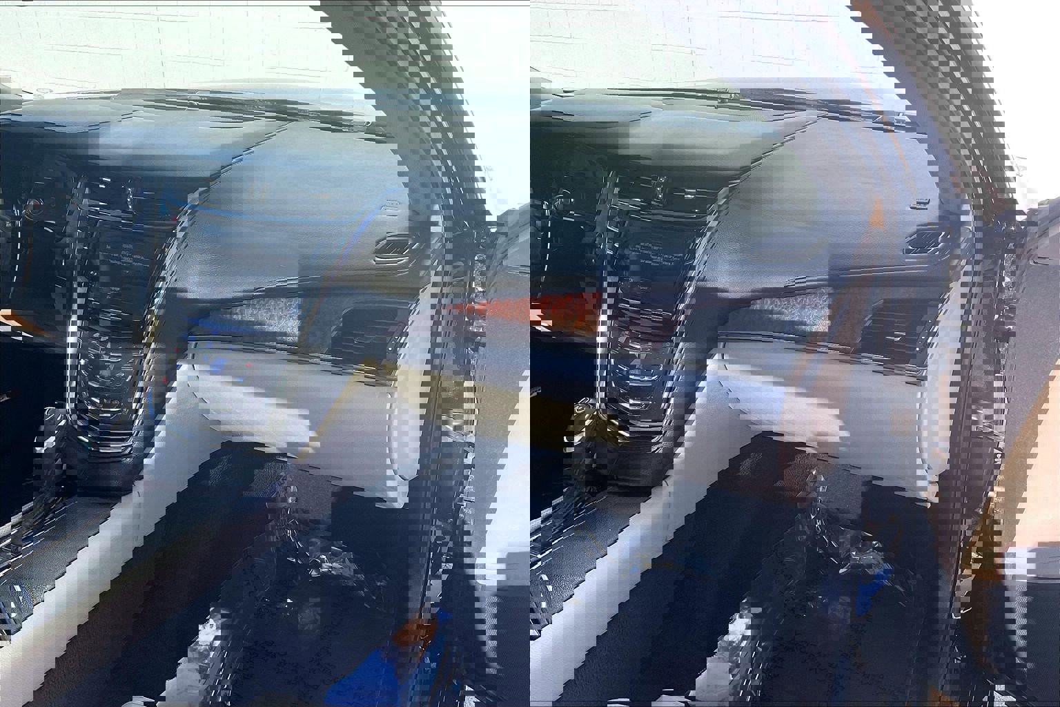 Used 2016 Cadillac CTS Luxury image 21