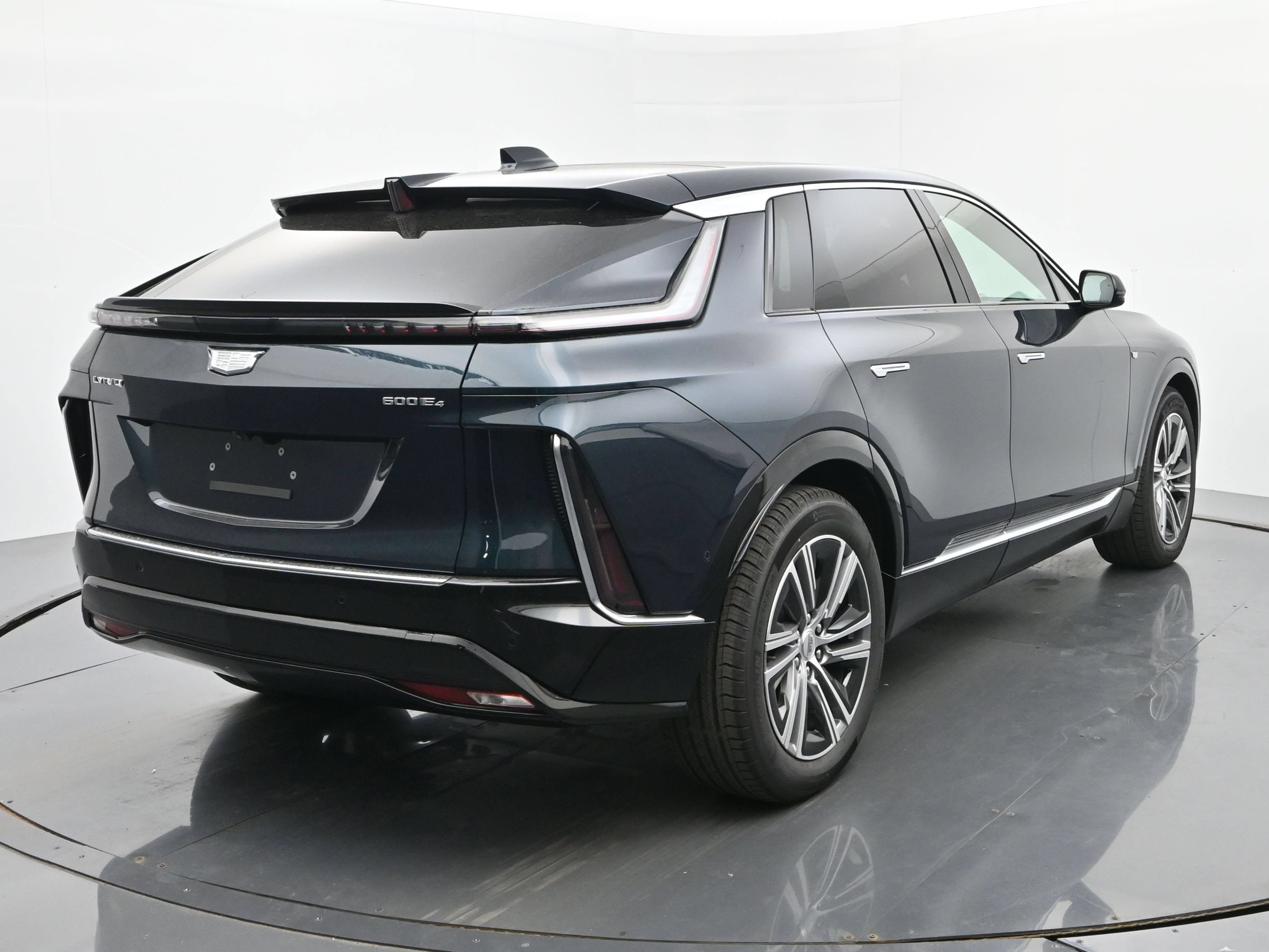 New 2026 Cadillac Lyriq Luxury w/ LPO, Floor Liner Package AWD/4WD image 5