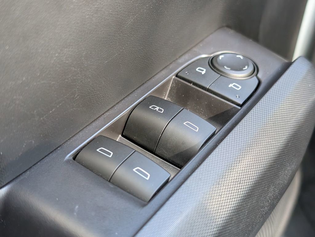 Used 2023 Chevrolet Colorado LT w/ LT Convenience Package RWD image 23