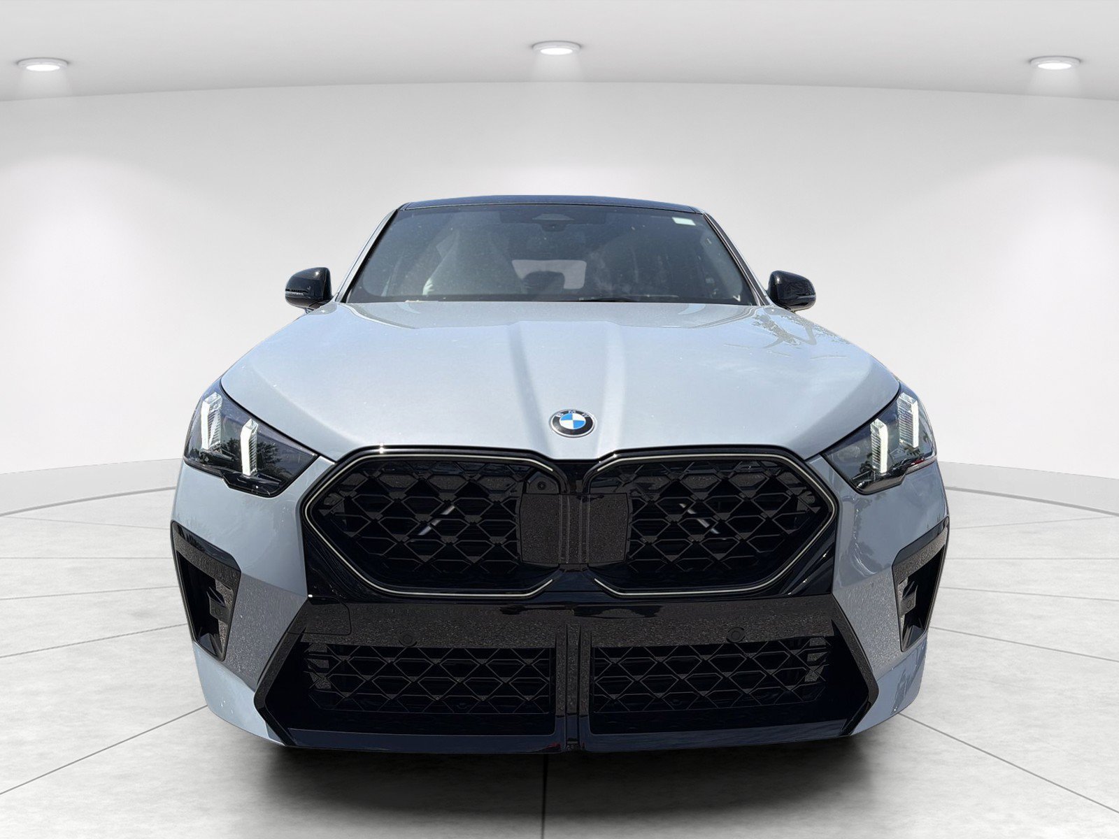 New 2026 BMW X2 xDrive28i w/ Technology Package AWD/4WD image 2