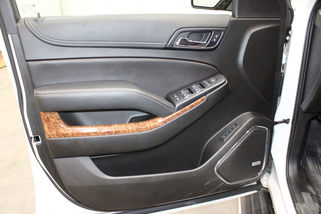 Used 2019 Chevrolet Tahoe Premier w/ Premier Plus Edition image 18