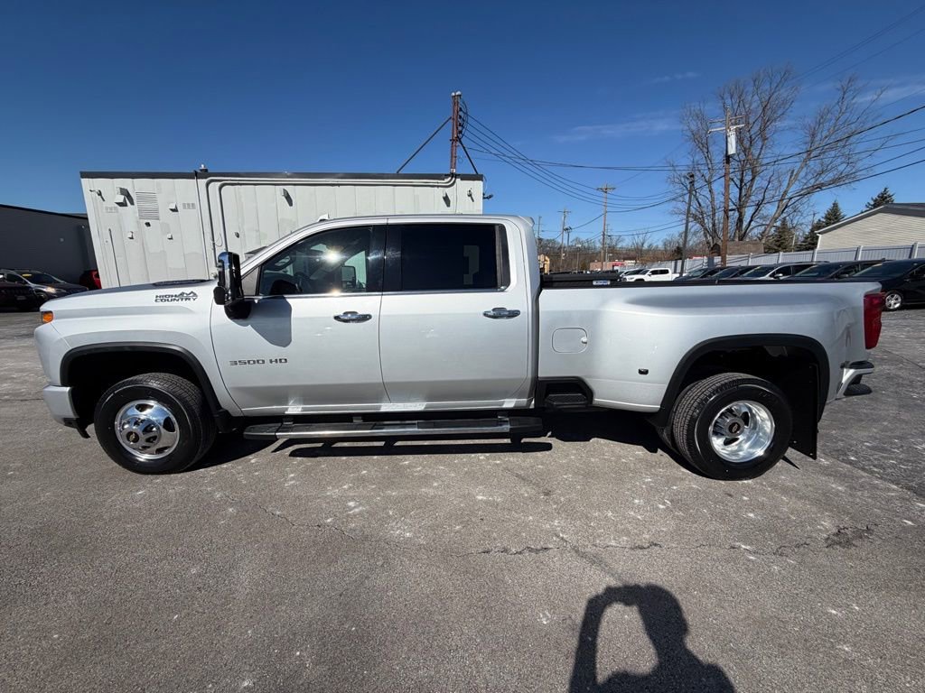 Used 2021 Chevrolet Silverado 3500 High Country image 30