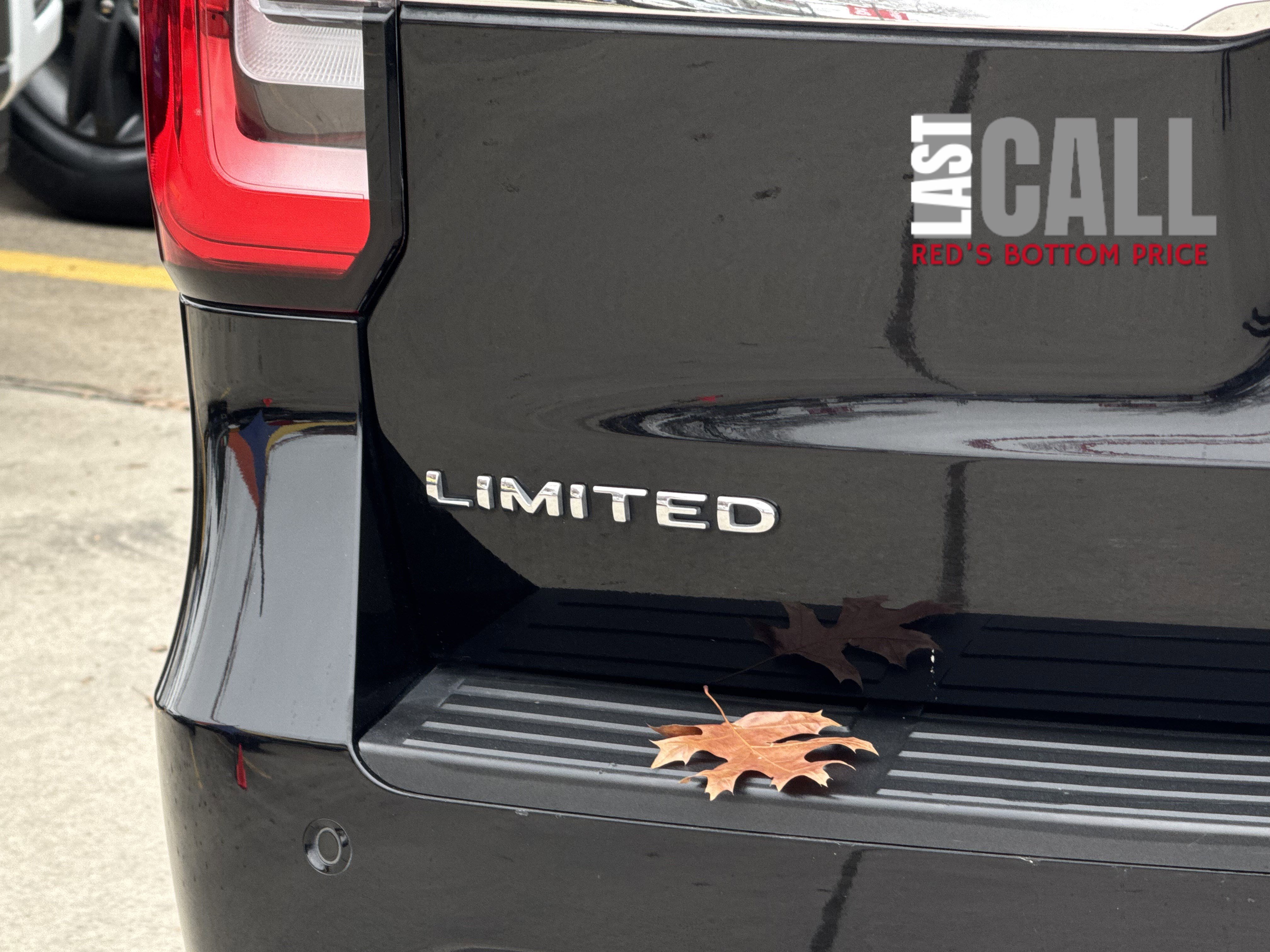 Used 2024 Ford Expedition Max Limited image 8