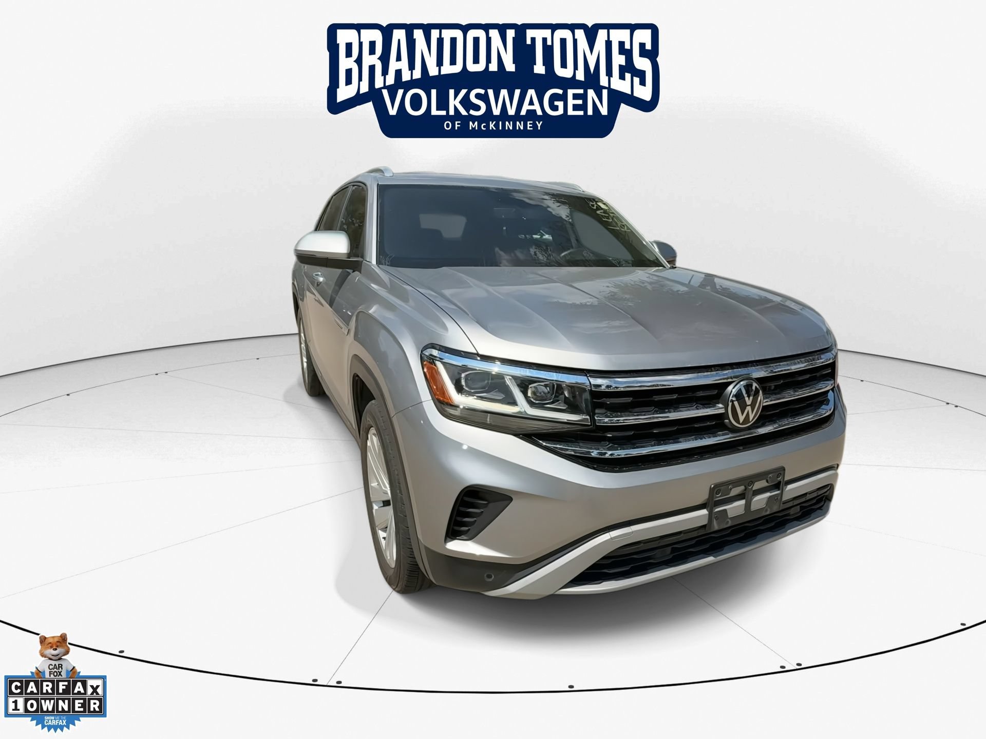 Used 2023 Volkswagen Atlas Cross Sport SE FWD image 2