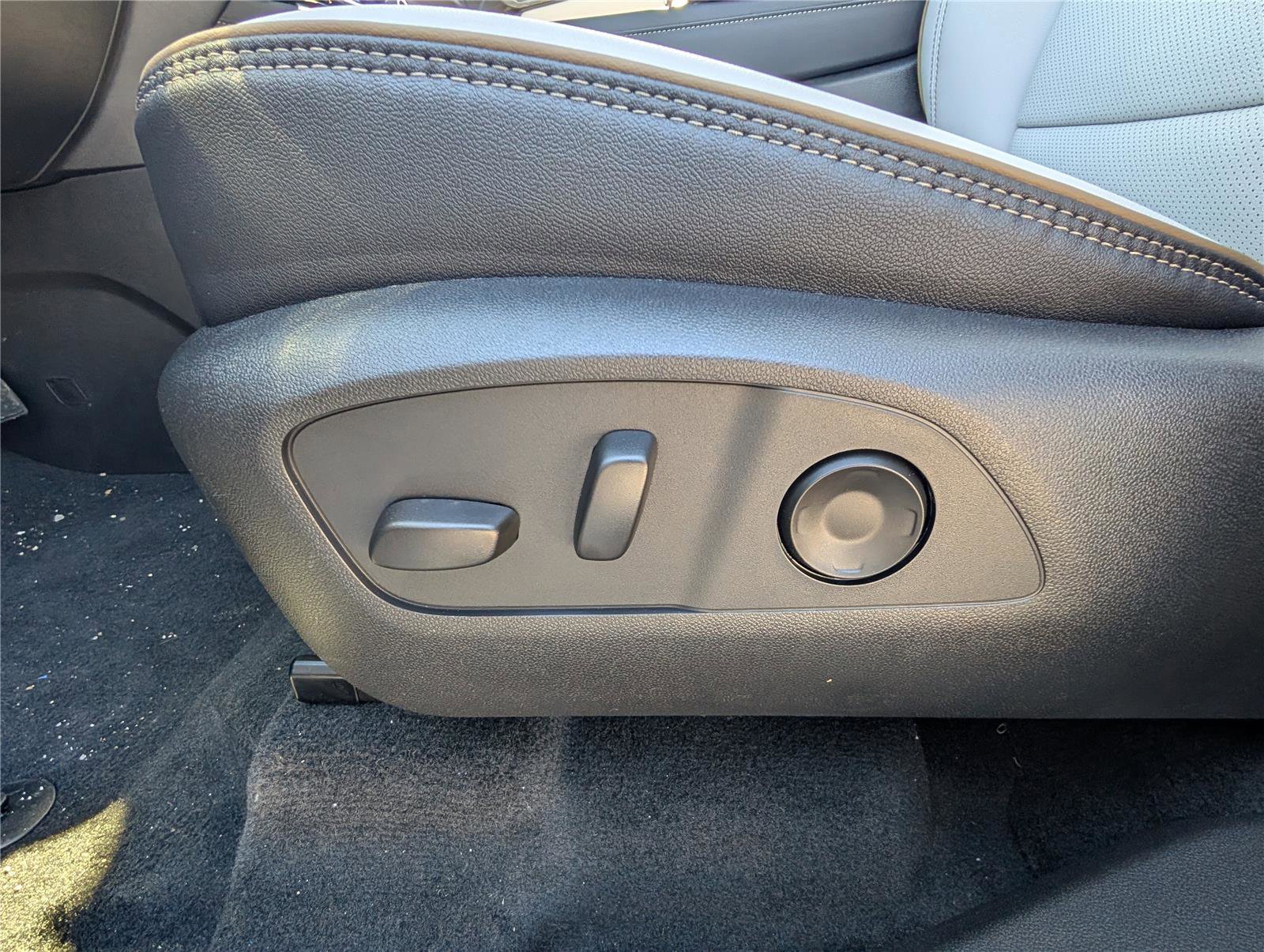 New 2026 Chevrolet Traverse High Country image 18