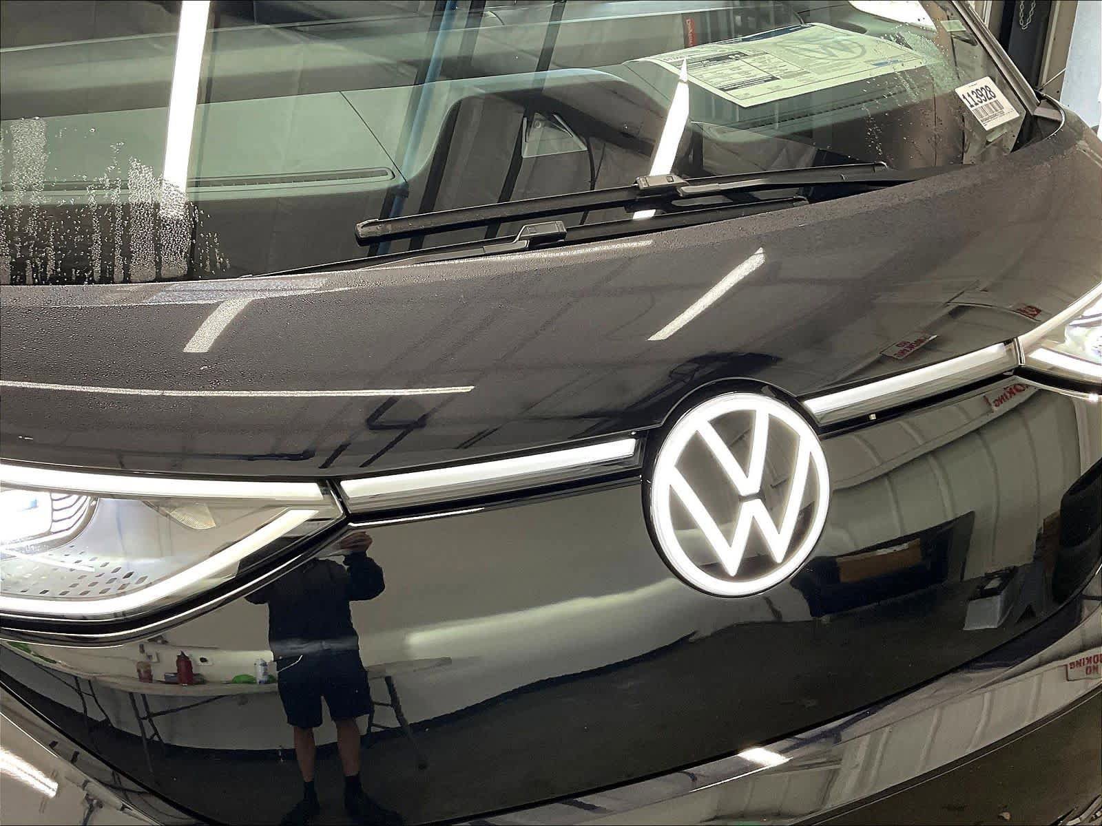 New 2025 Volkswagen ID. Buzz Pro S RWD image 31