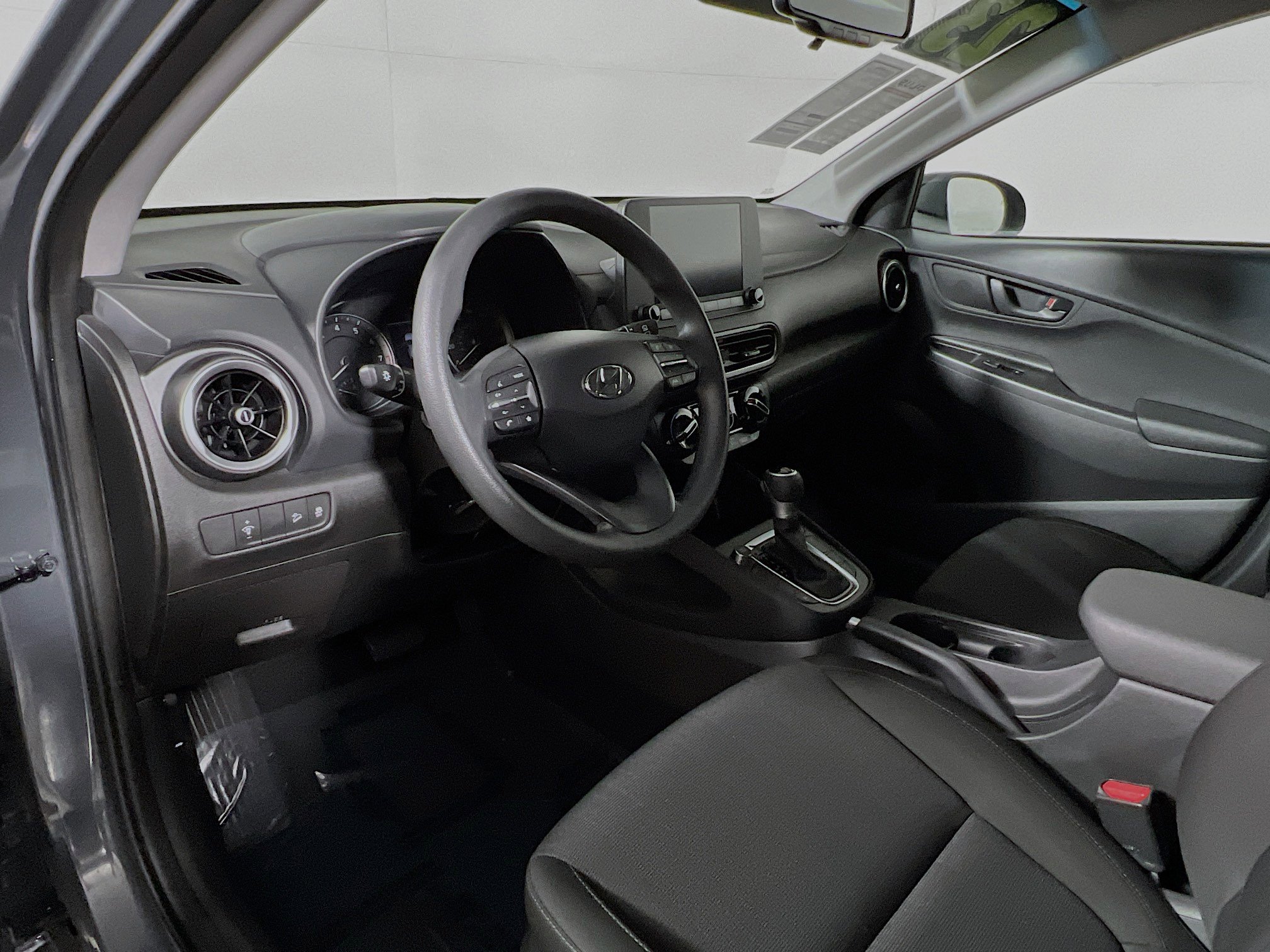 Used 2023 Hyundai Kona SEL w/ Cargo Package image 30