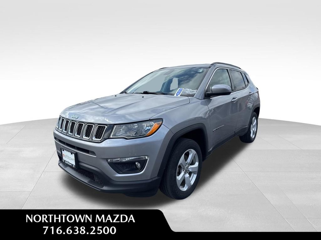 Used 2020 Jeep Compass Latitude image 1