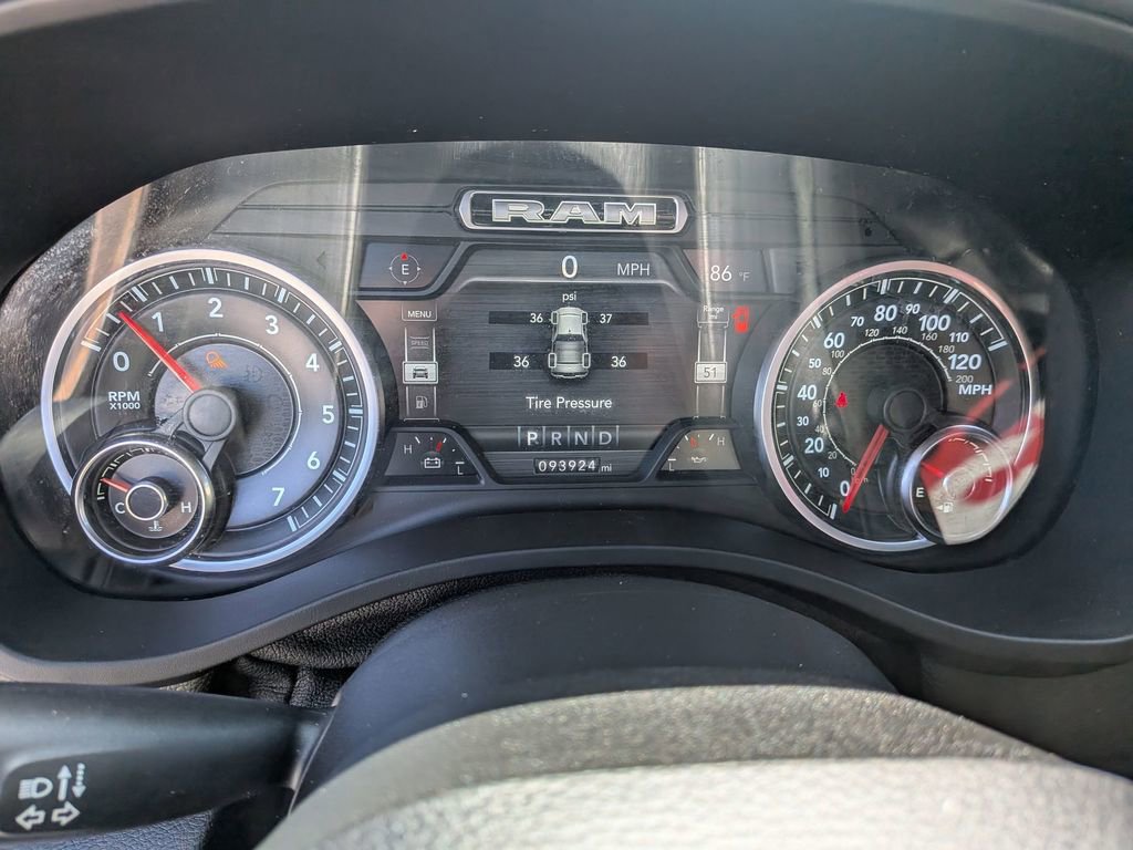 Used 2019 RAM 1500 Laramie w/ Sport Appearance Package AWD/4WD image 17
