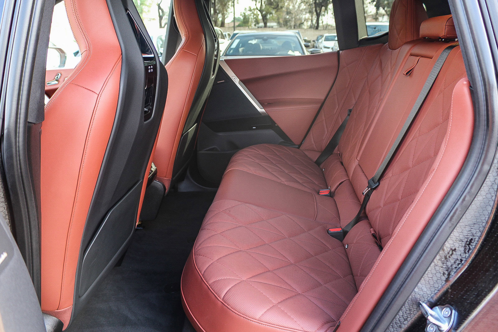 Certified 2023 BMW iX xDrive50 w/ Premium Package image 17