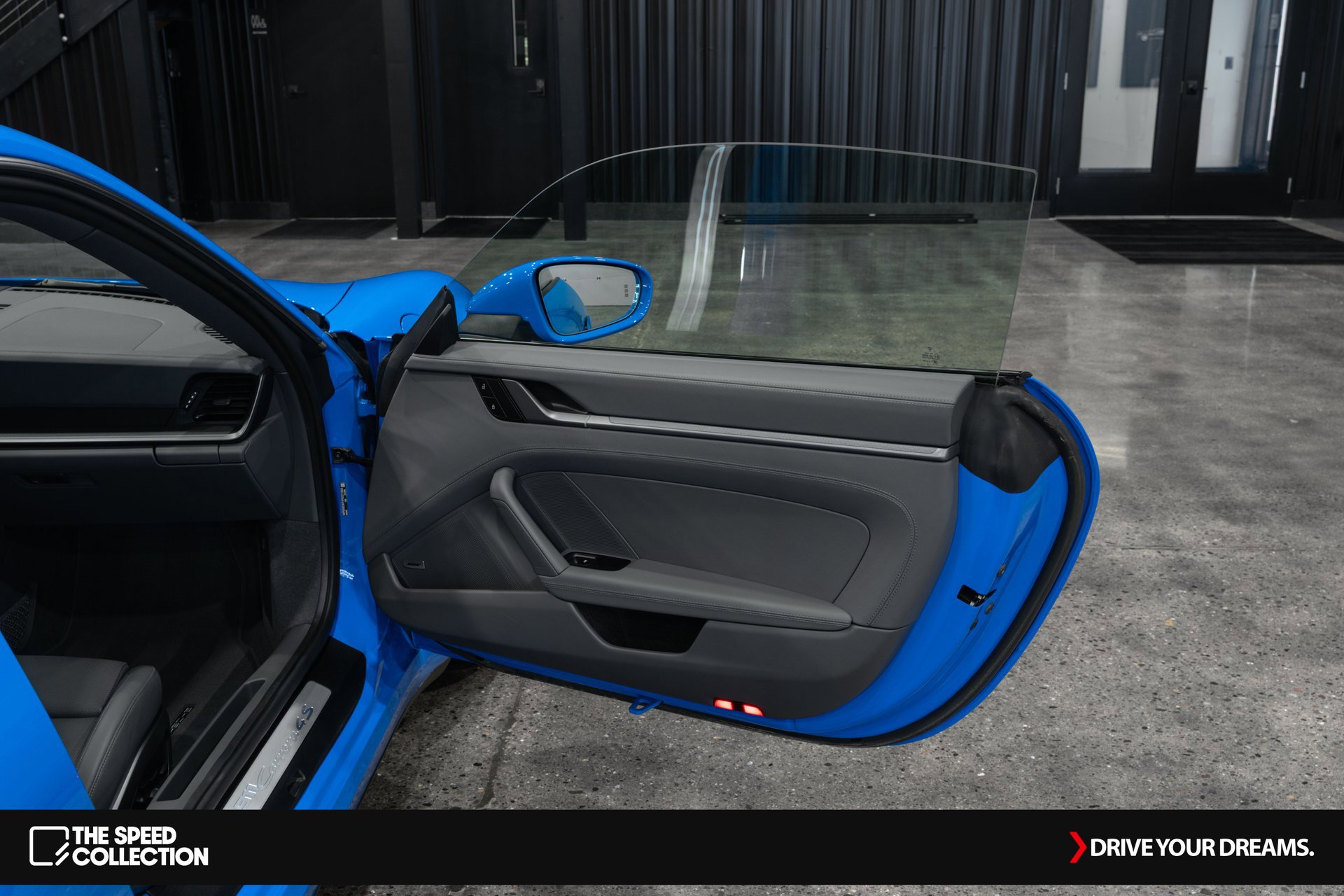 Used 2023 Porsche 911 Carrera 4S image 17