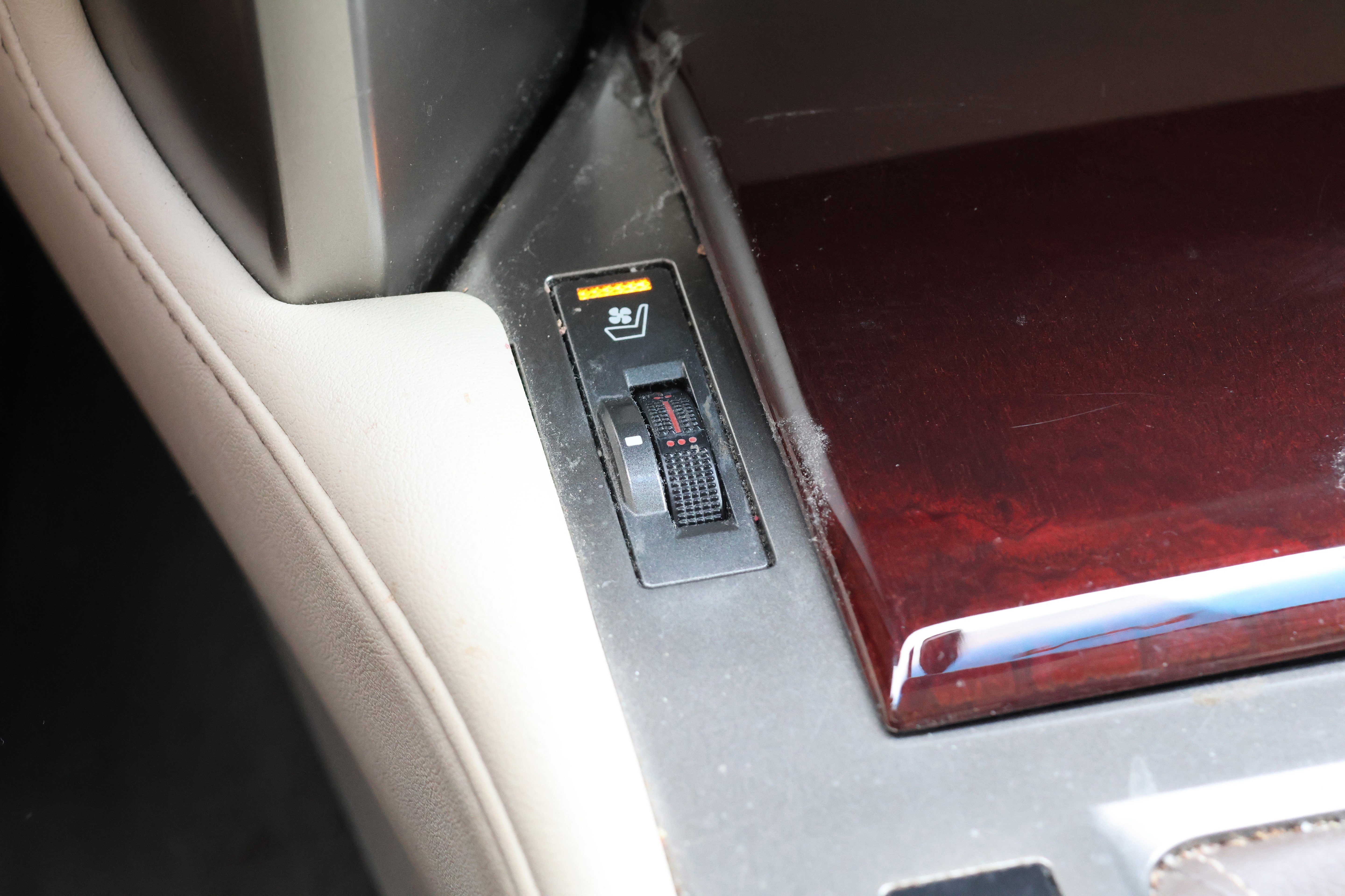 Used 2017 Lexus GX 460 Premium image 28