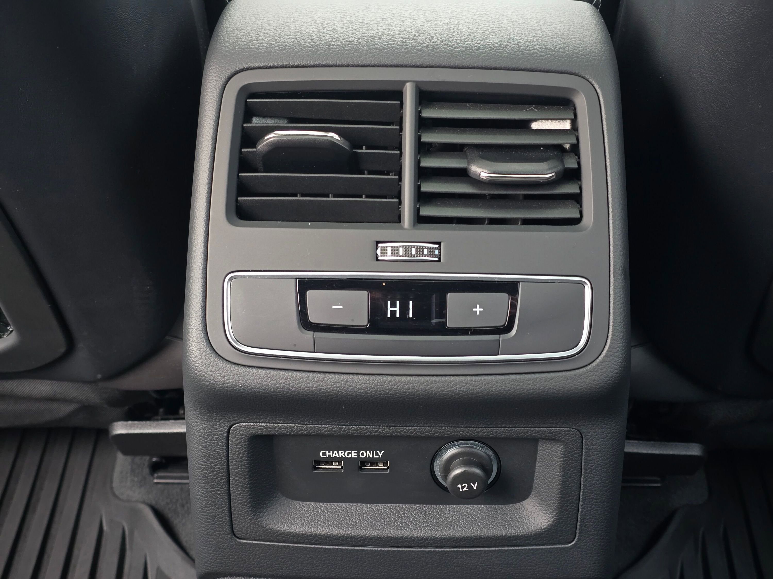 Used 2023 Audi S4 Premium Plus w/ Premium Plus Package image 19