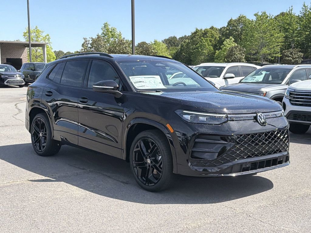 New 2026 Volkswagen Tiguan SE R-Line FWD image 7