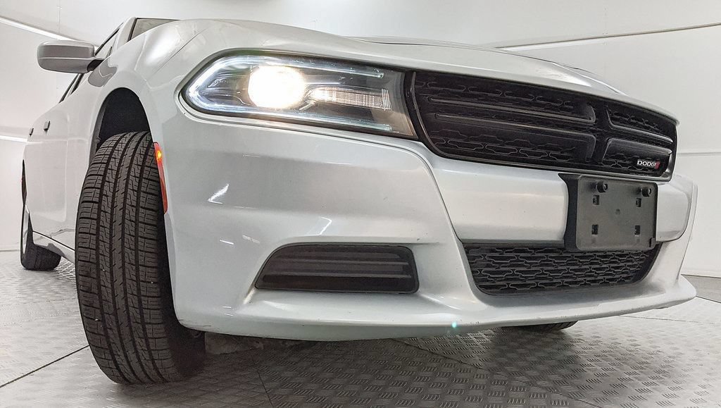 Used 2020 Dodge Charger SXT w/ Leather Interior Group RWD image 25