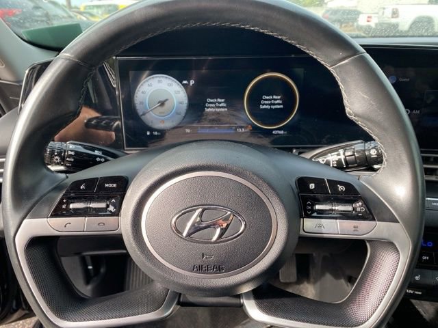 Used 2021 Hyundai Elantra Limited image 29