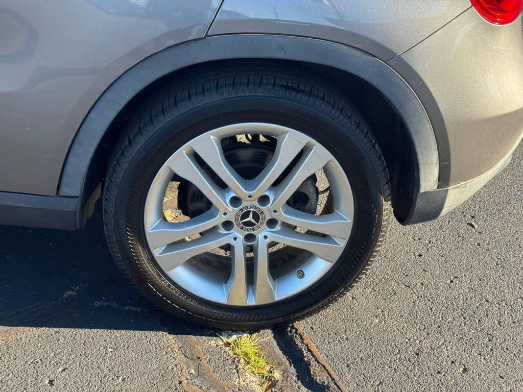 Used 2018 Mercedes-Benz GLA 250 4MATIC image 34