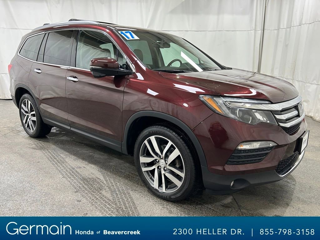 Used 2017 Honda Pilot Touring image 1