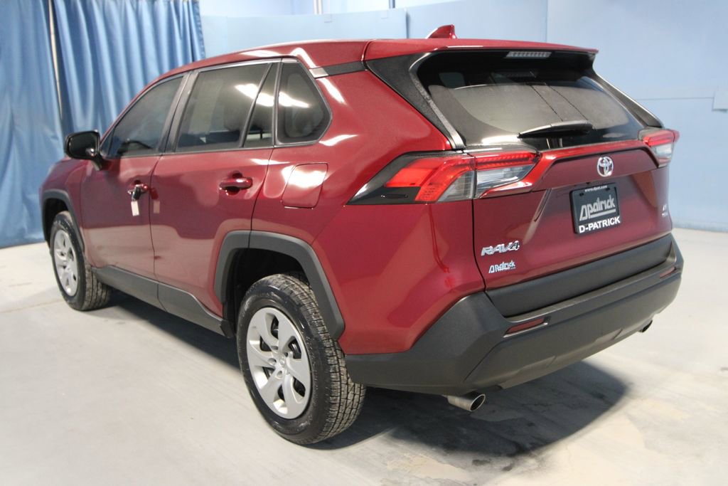 Used 2022 Toyota RAV4 LE image 24