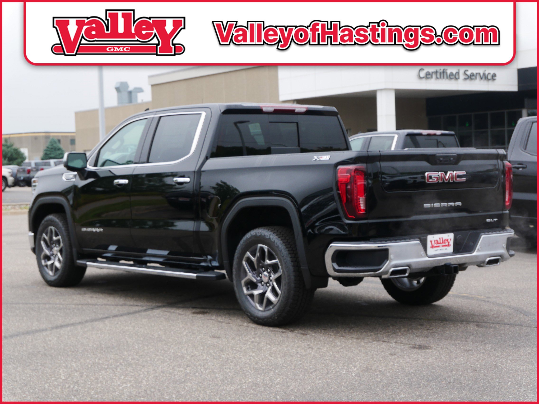 New 2026 GMC Sierra 1500 SLT w/ SLT Premium Plus Package image 3