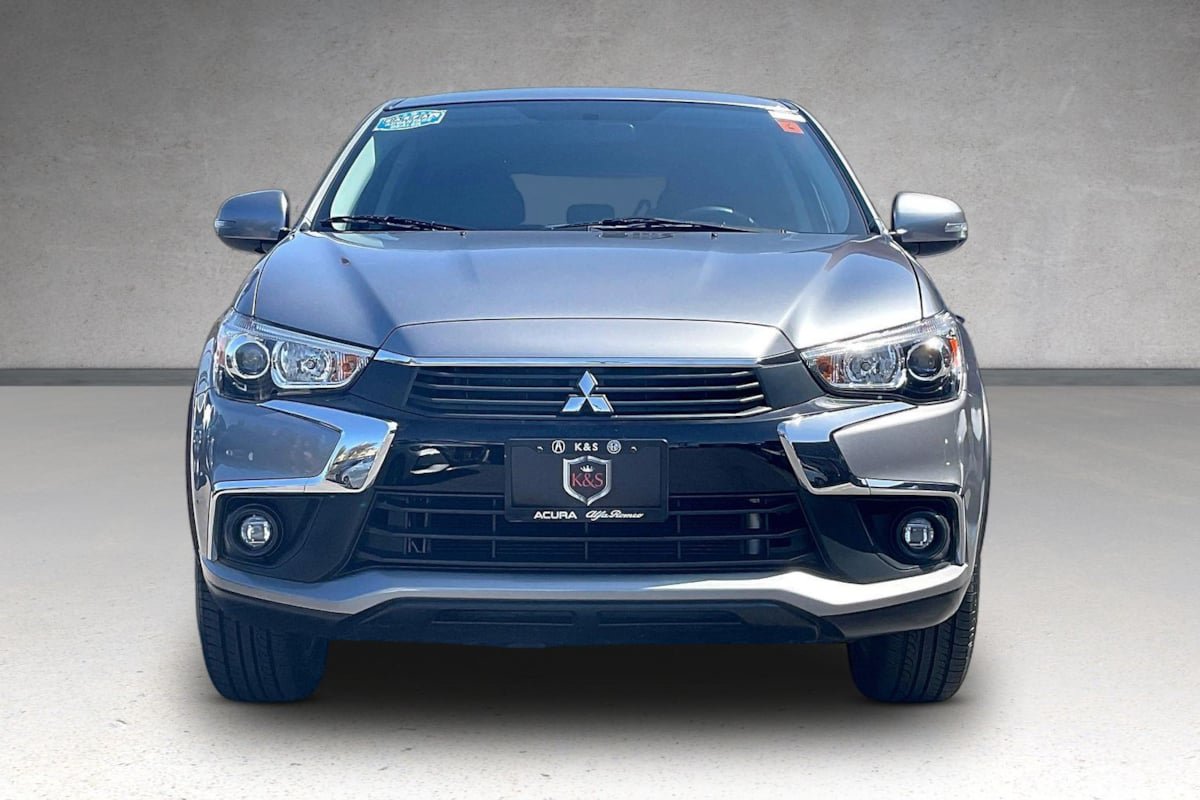 Used 2017 Mitsubishi Outlander Sport ES FWD image 3