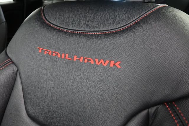 Used 2018 Jeep Renegade Trailhawk w/ Cold Weather Group II AWD/4WD image 28