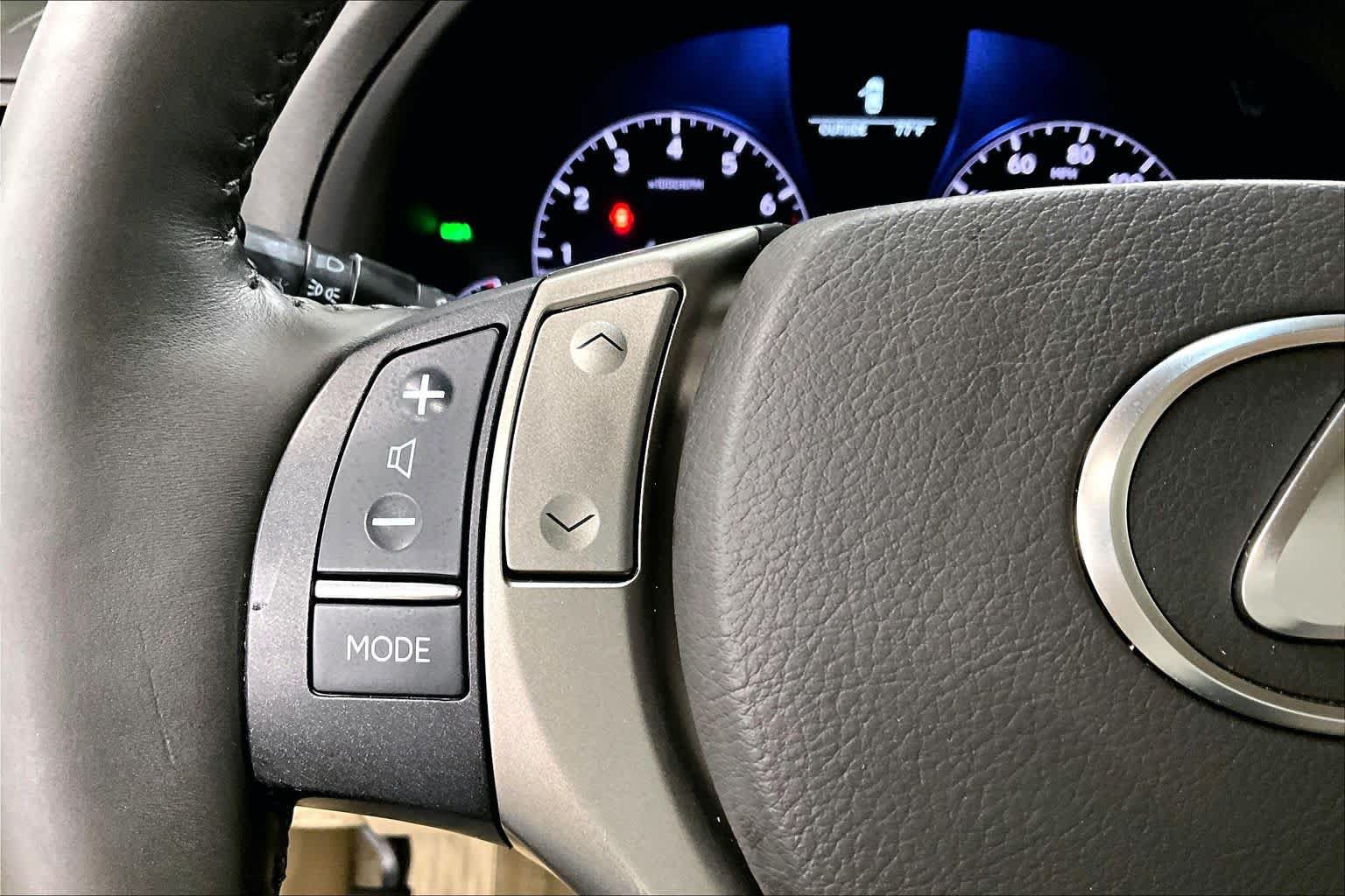 Used 2015 Lexus RX 350 AWD w/ Luxury Package image 23