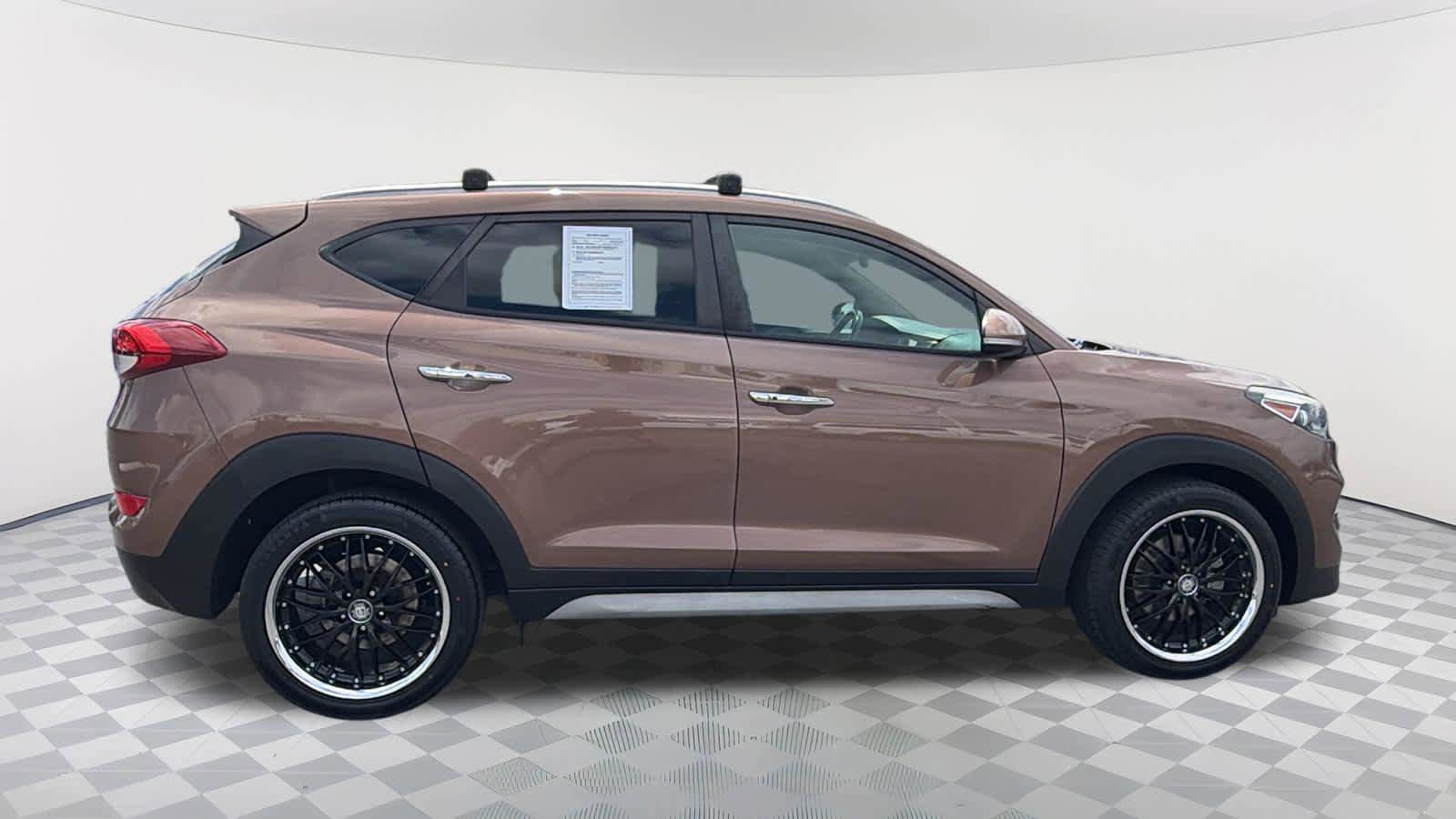 Used 2017 Hyundai Tucson Limited FWD image 4