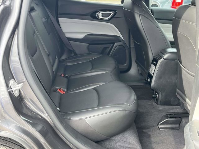 Used 2023 Jeep Compass Limited image 21