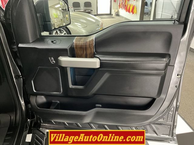 Used 2018 Ford F150 Lariat image 34