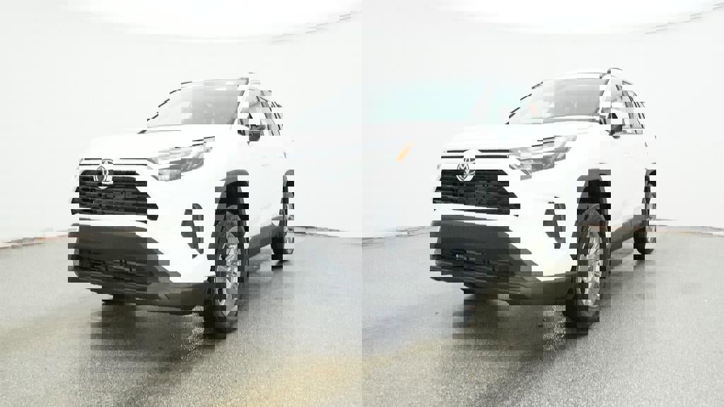 New 2025 Toyota RAV4 XLE image 33