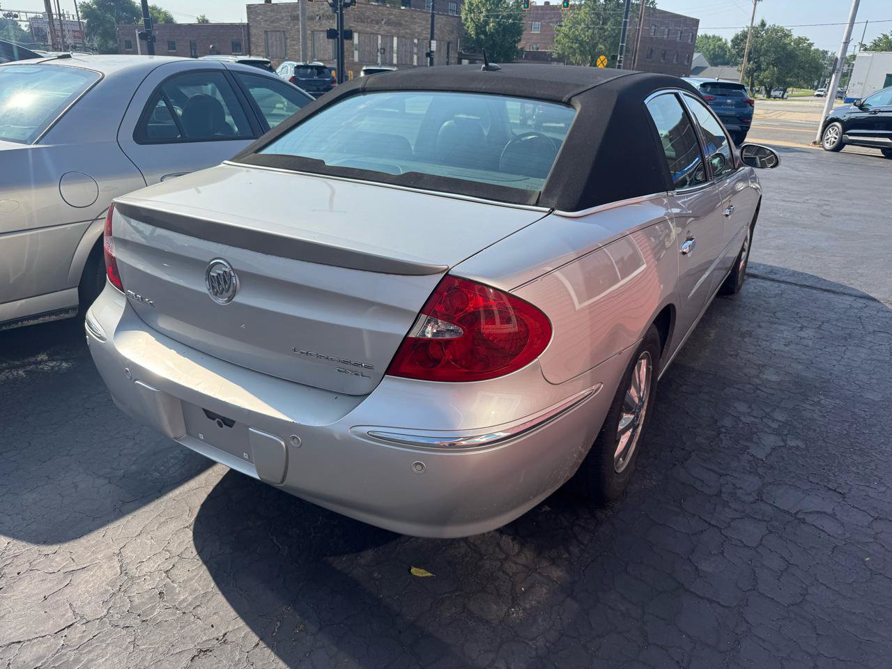 Used 2006 Buick LaCrosse CXL w/ Driver Confidence Package FWD image 4