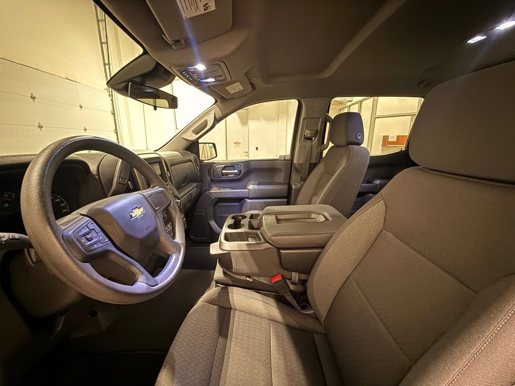Used 2025 Chevrolet Silverado 1500 Custom w/ LPO, Dark Essentials Package image 16