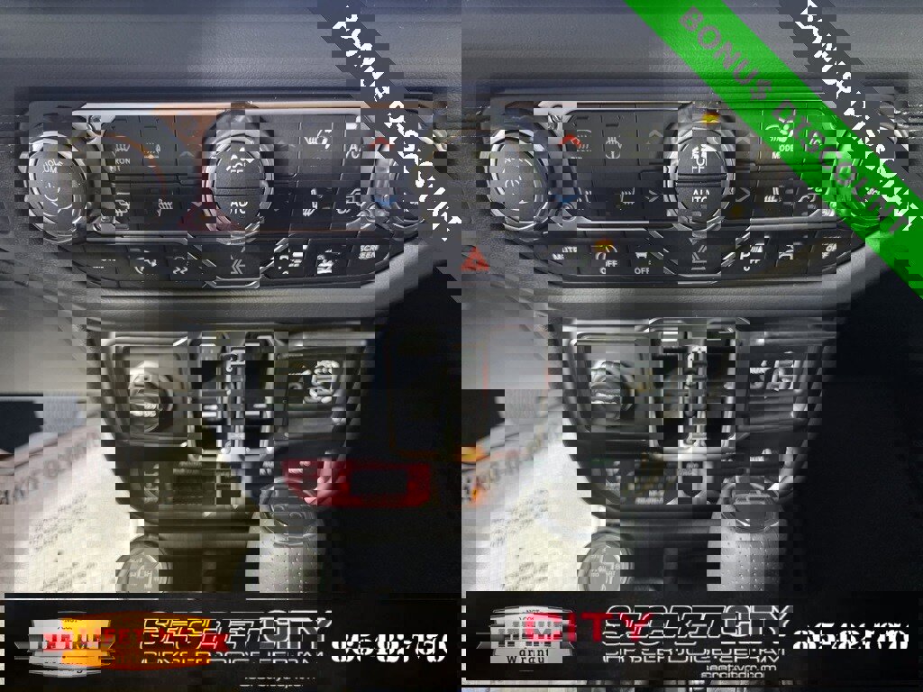 New 2025 Jeep Gladiator Mojave image 22