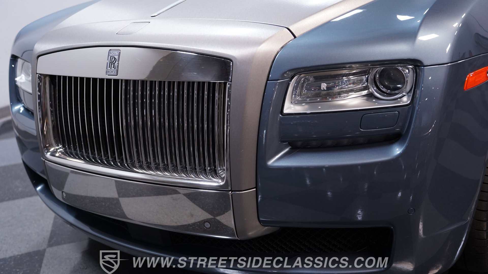 Used 2010 Rolls-Royce Ghost RWD image 18