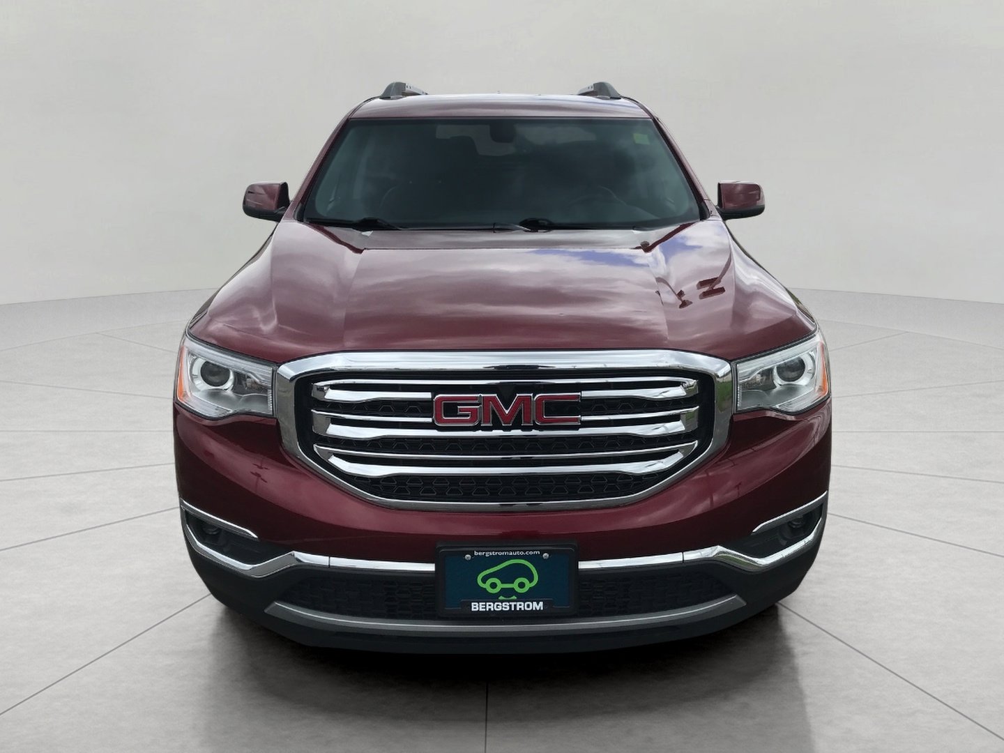 Certified 2018 GMC Acadia SLT FWD image 3