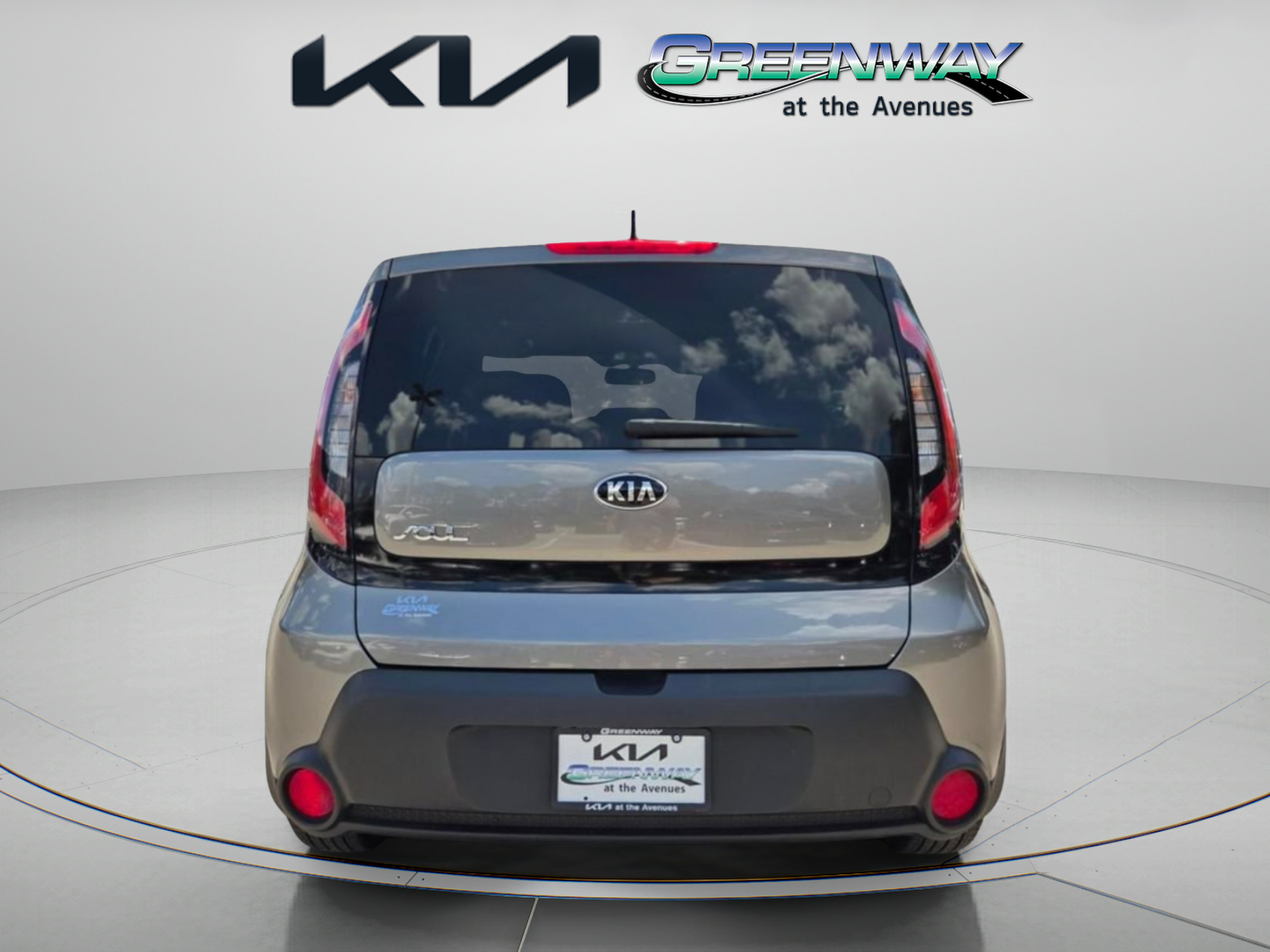 Used 2015 Kia Soul + FWD image 6