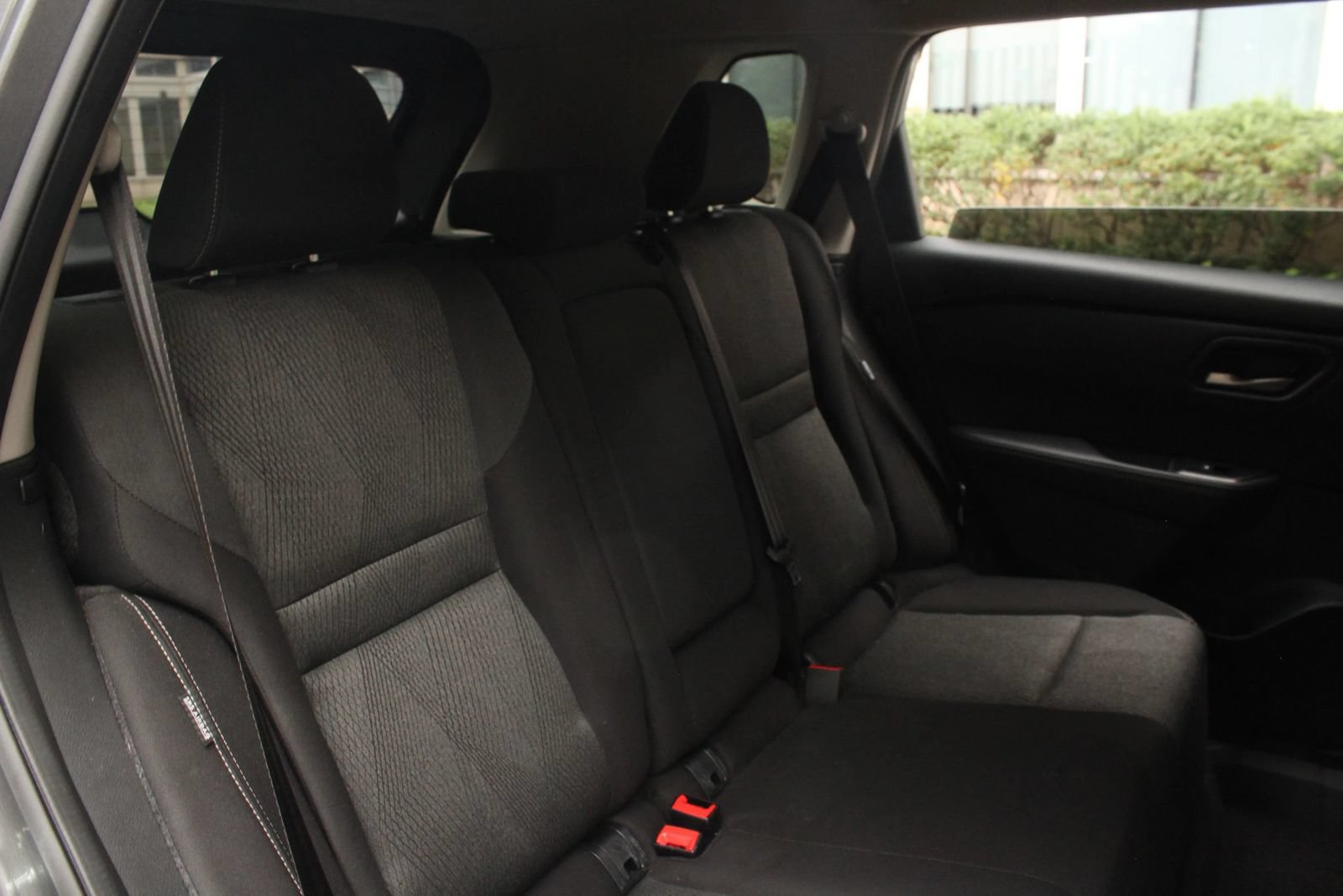 Used 2025 Nissan Rogue SV AWD/4WD image 21