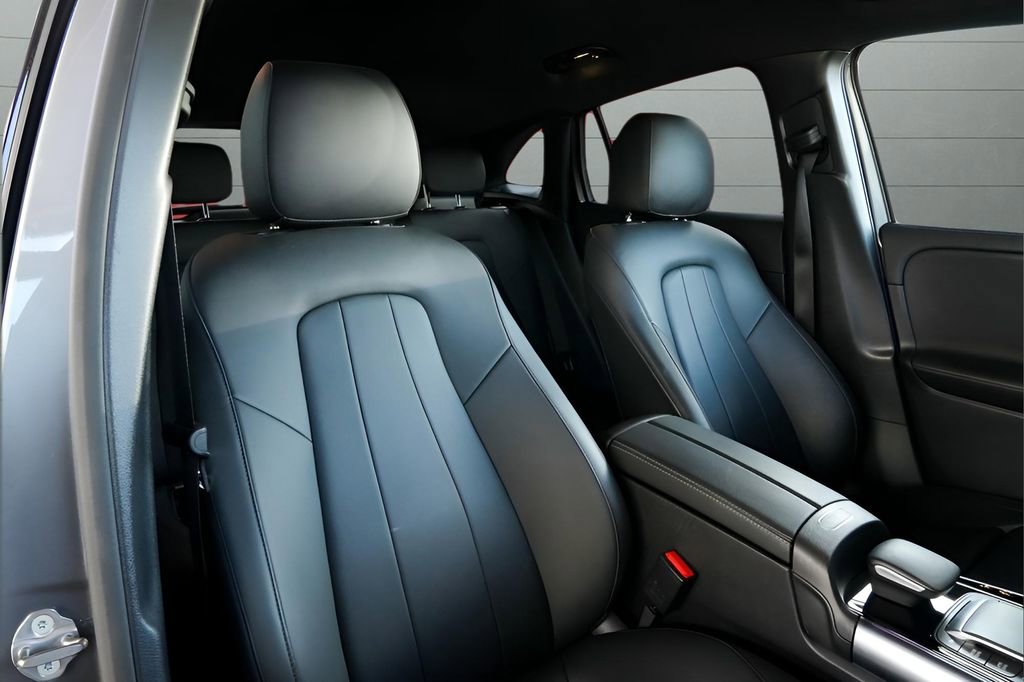 Used 2022 Mercedes-Benz GLA 250 4MATIC image 44