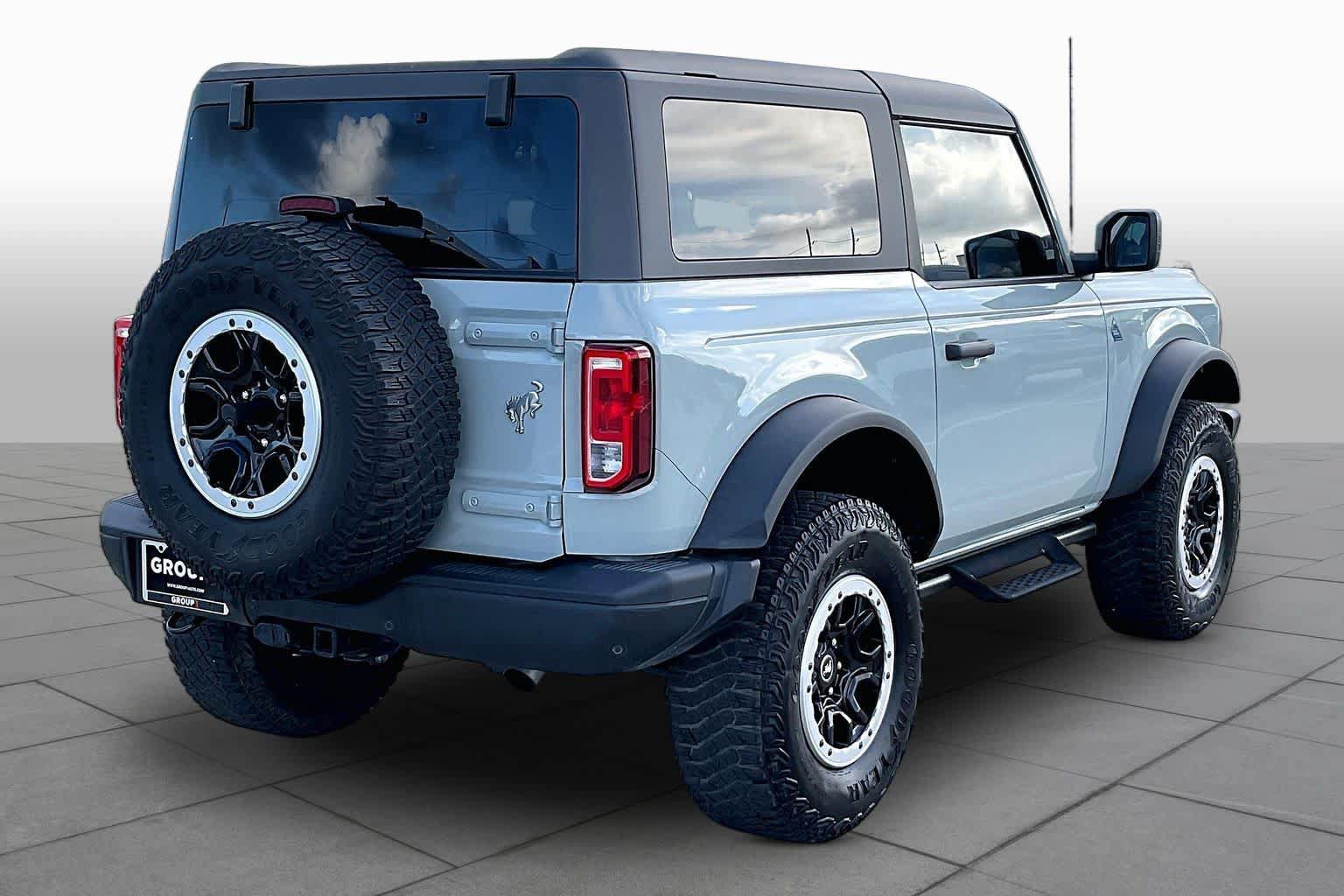 Used 2023 Ford Bronco Black Diamond w/ Sasquatch Package AWD/4WD image 12