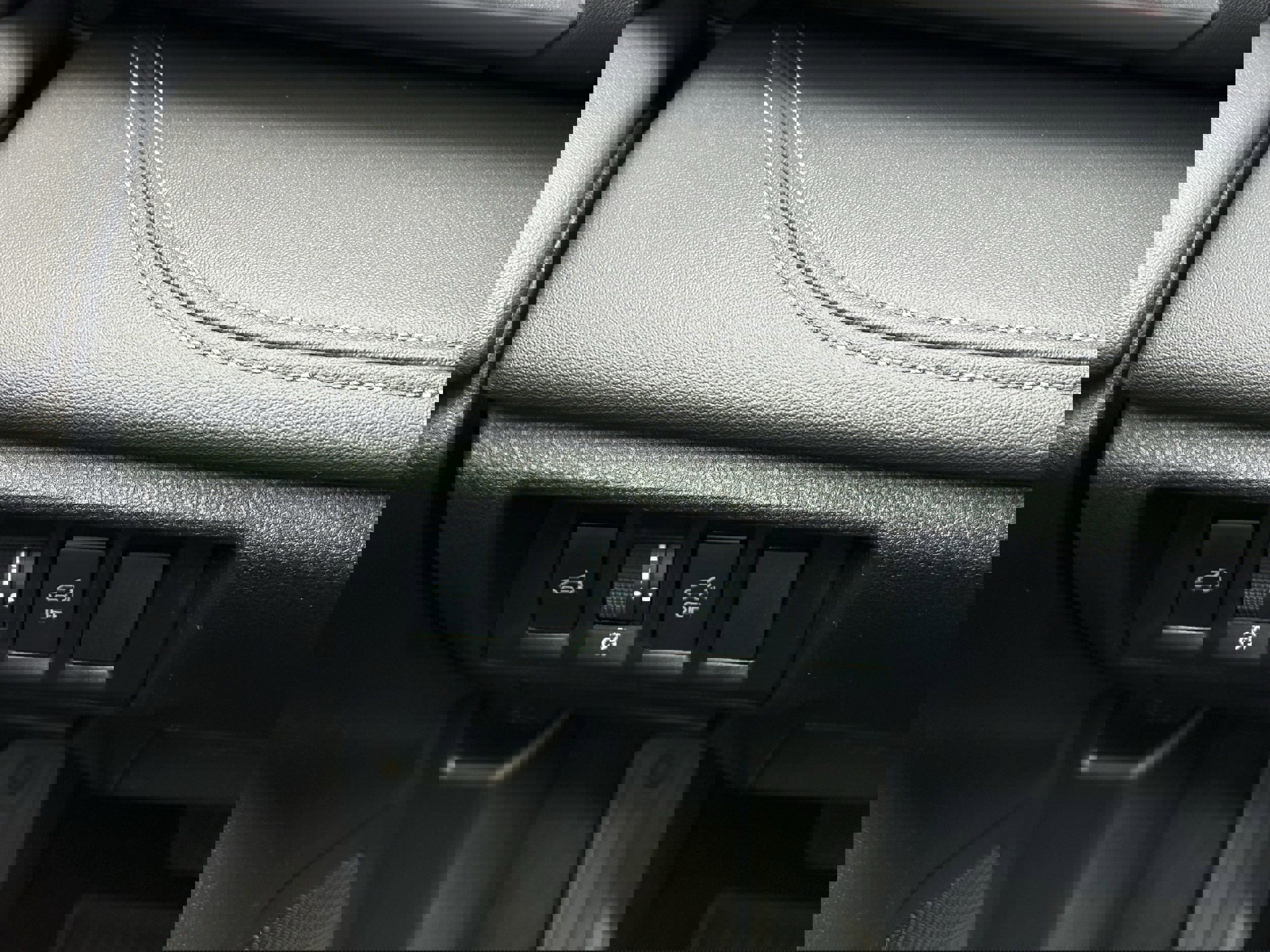 Used 2023 Subaru Outback Limited image 17