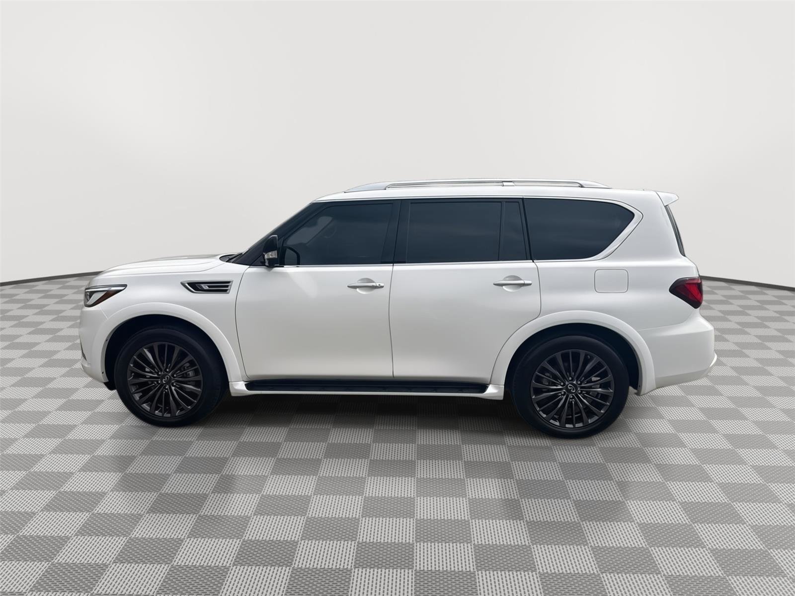 Used 2023 INFINITI QX80 Premium Select w/ Cargo Package AWD/4WD image 9