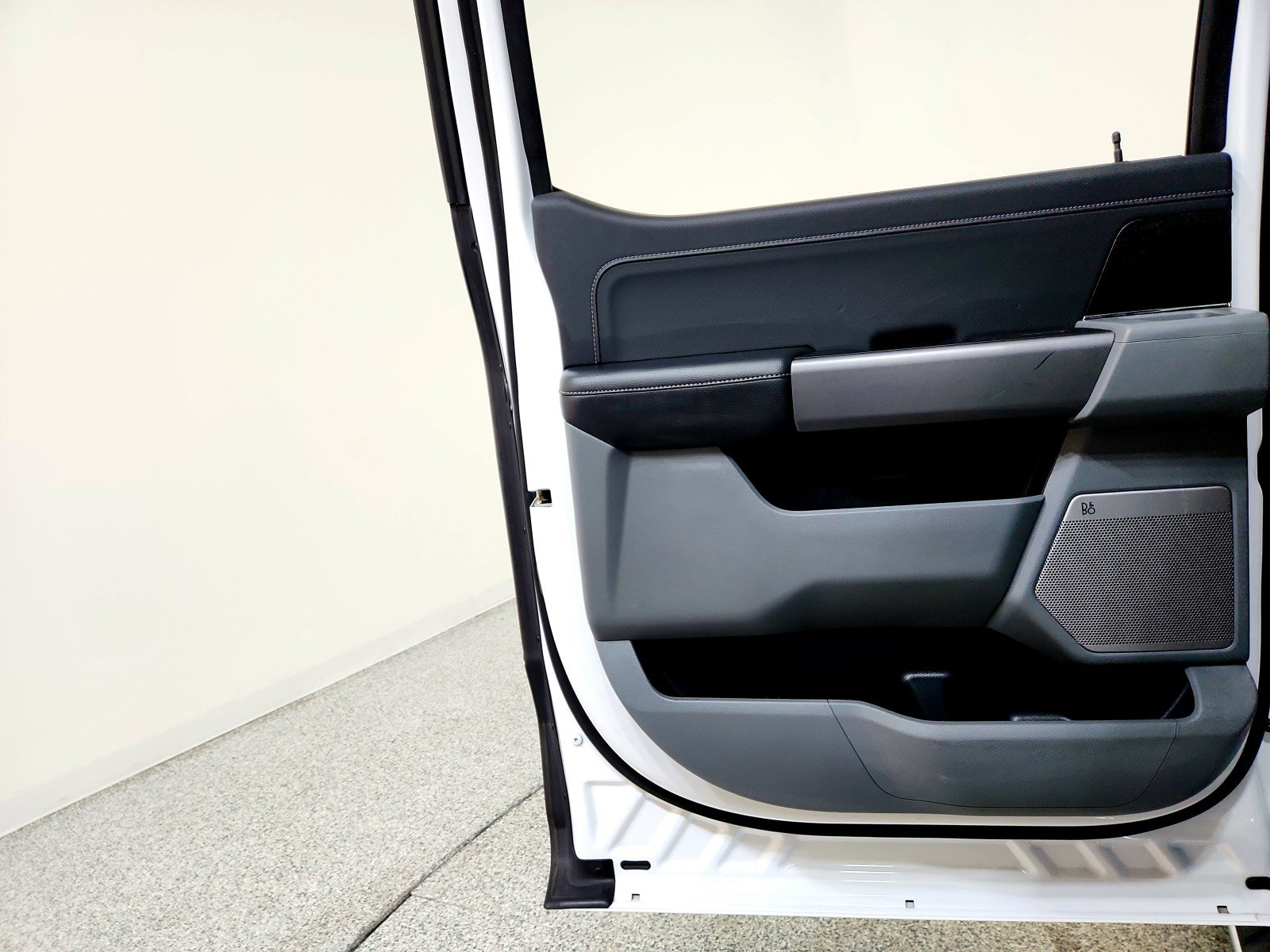 Used 2021 Ford F150 Lariat image 16