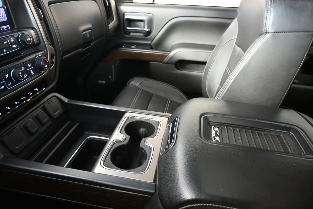 Used 2017 GMC Sierra 3500 Denali w/ Duramax Plus Package AWD/4WD image 30