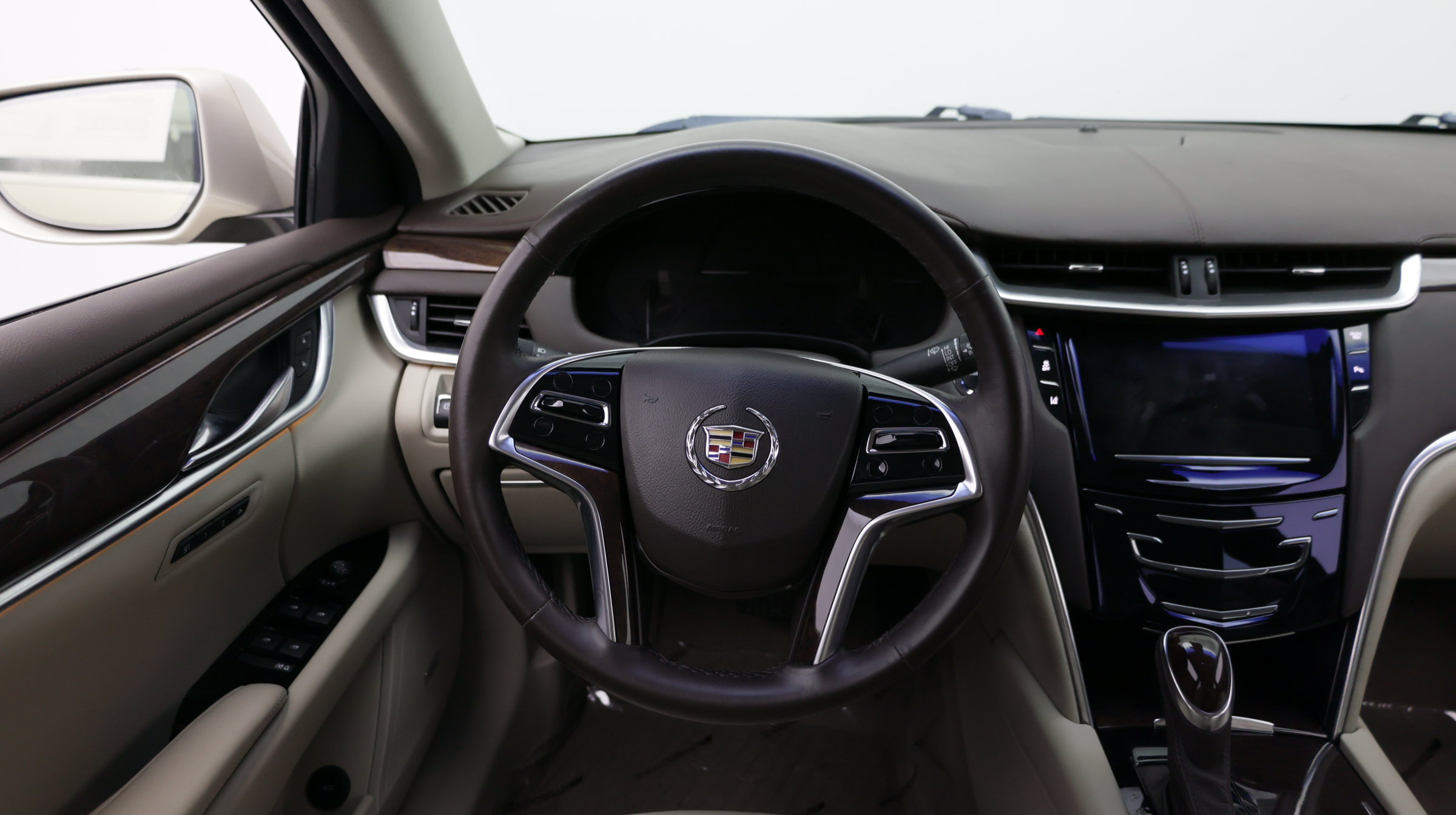 Used 2014 Cadillac XTS Luxury w/ Driver Awareness Package AWD/4WD image 28
