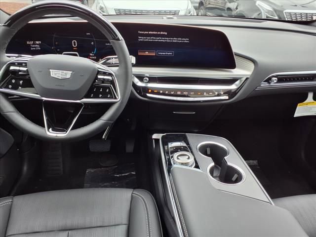 New 2025 Cadillac Lyriq Sport image 21
