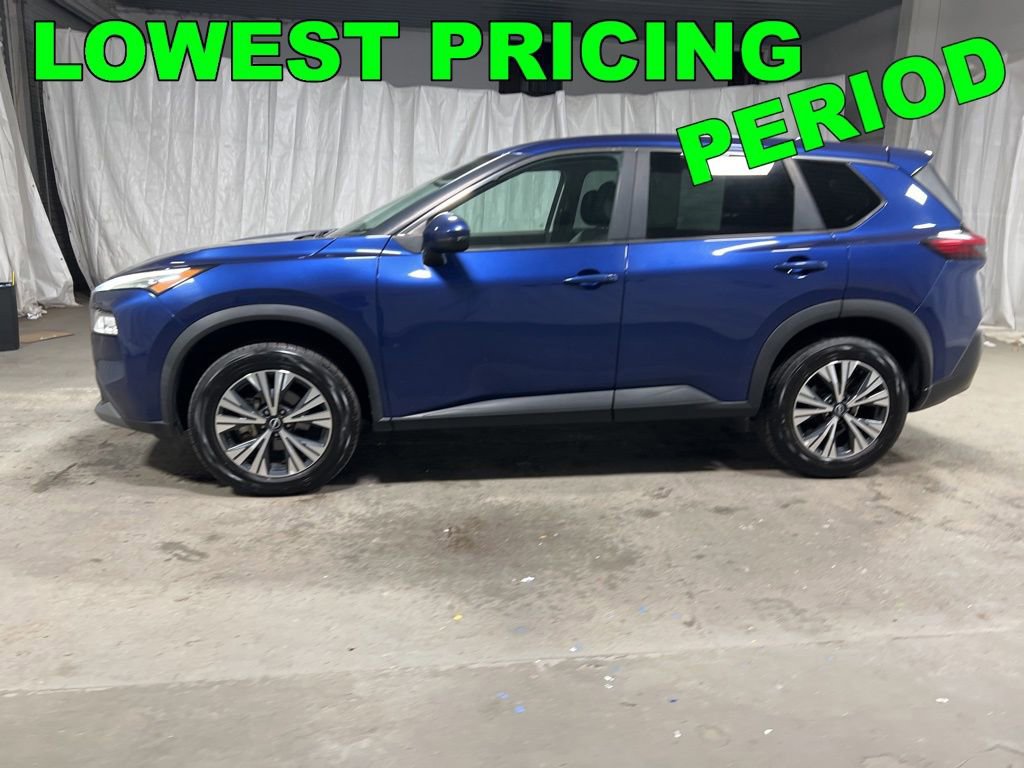 Used 2022 Nissan Rogue SV image 4